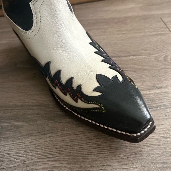 Tecovas Annie Star - Midnight/Antique White 8 - Picture 3 of 7